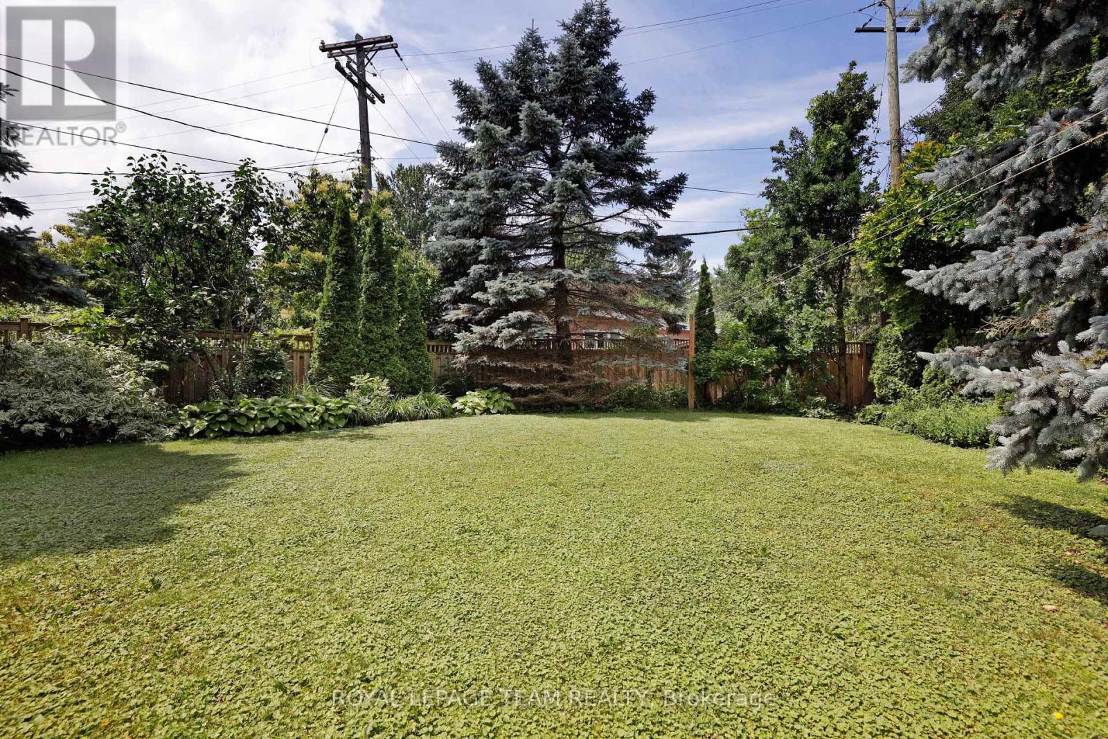 1939 Wembley Avenue, Ottawa, ON