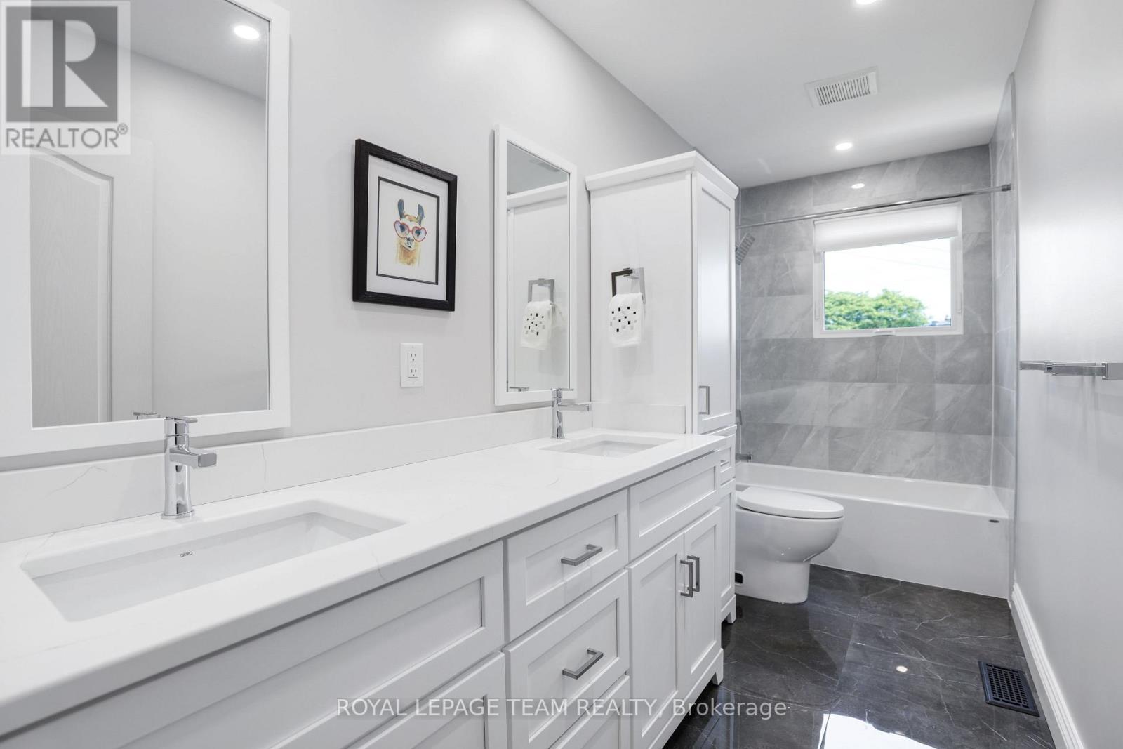 1939 Wembley Avenue, Ottawa, ON