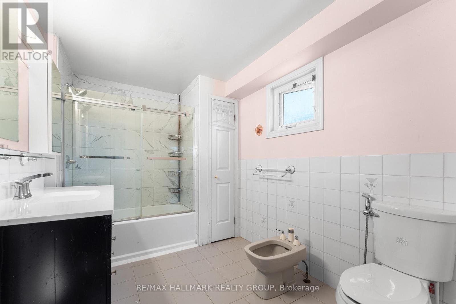 876 Pinecrest Road, Ottawa, ON