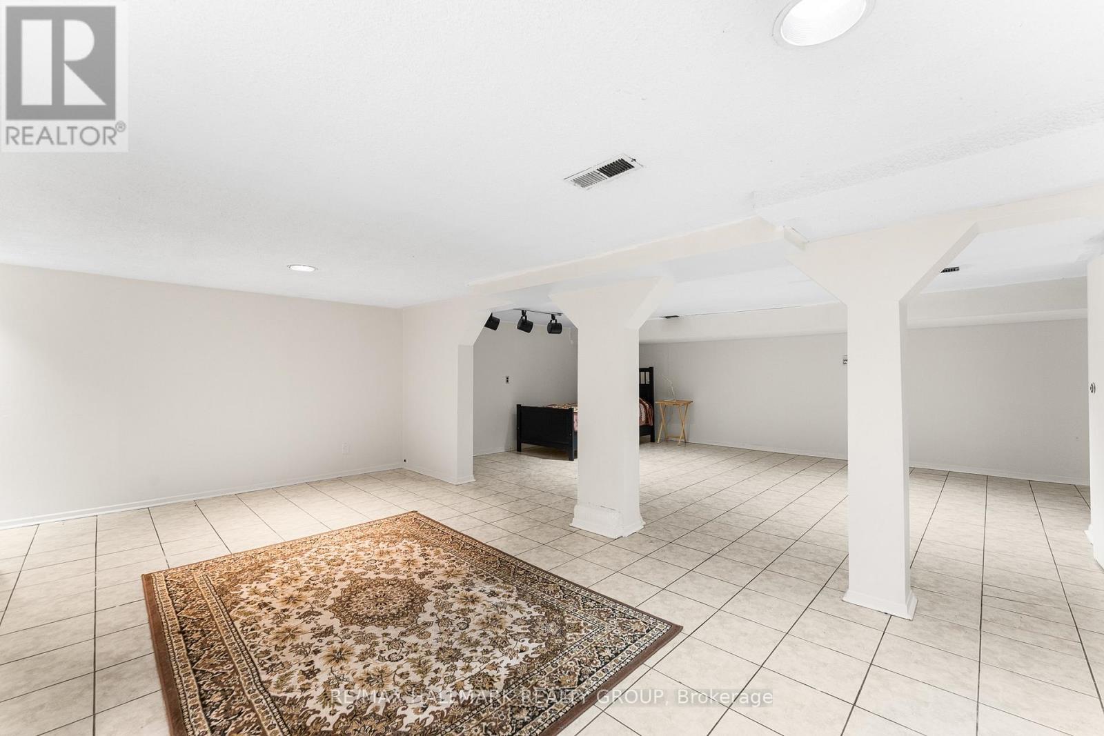 876 Pinecrest Road, Ottawa, ON