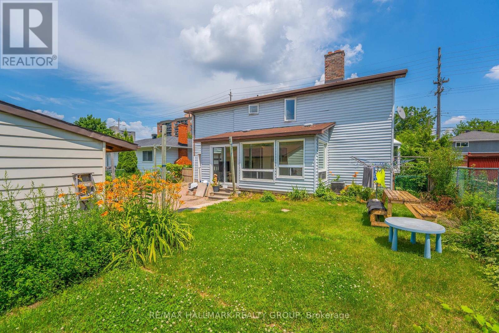 876 Pinecrest Road, Ottawa, ON