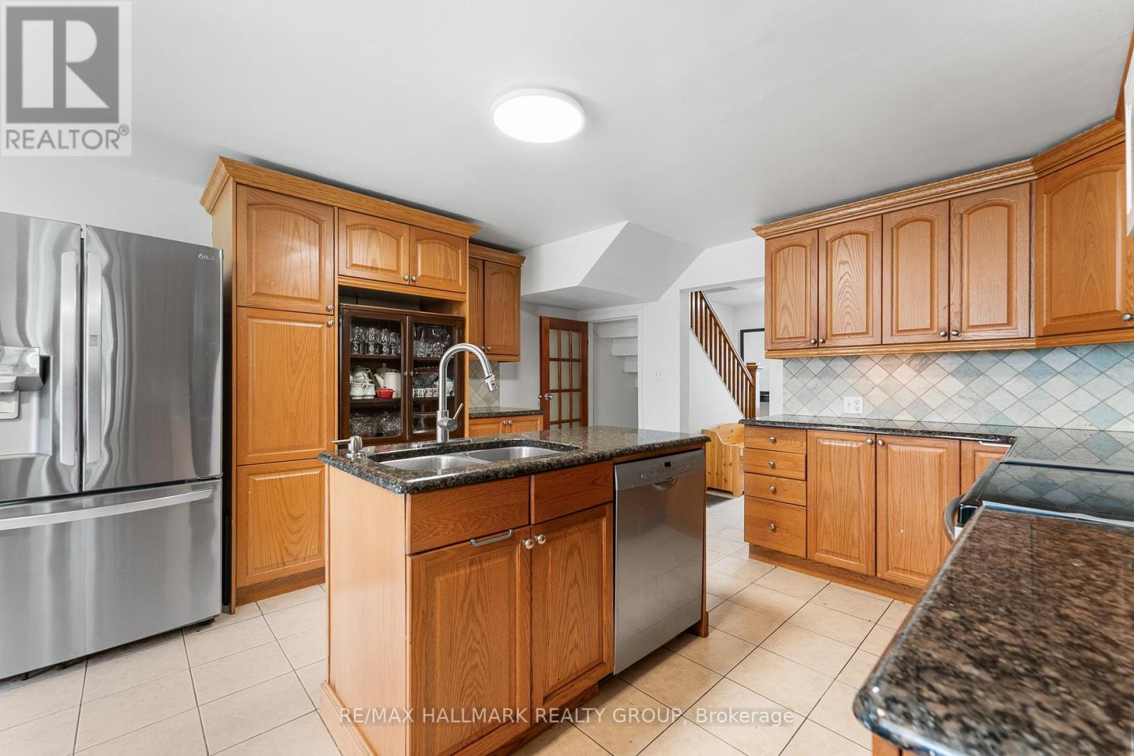 876 Pinecrest Road, Ottawa, ON