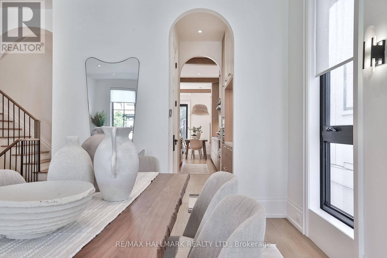 215 Ava Road, Toronto, ON