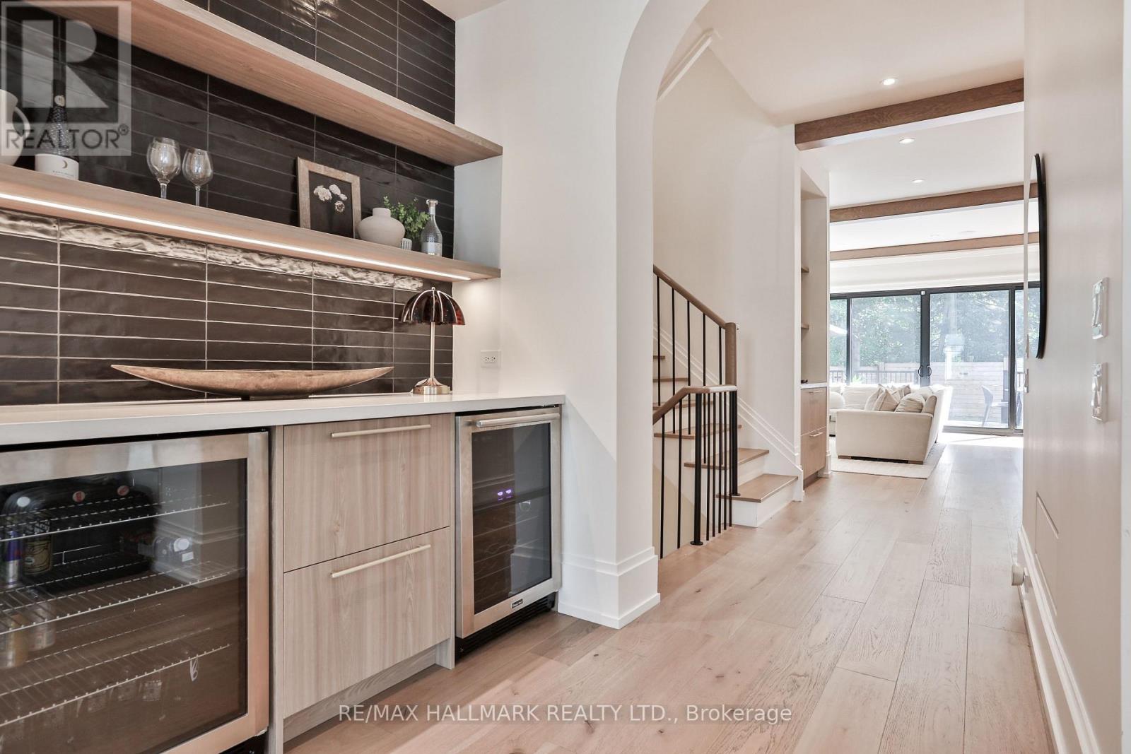 215 Ava Road, Toronto, ON