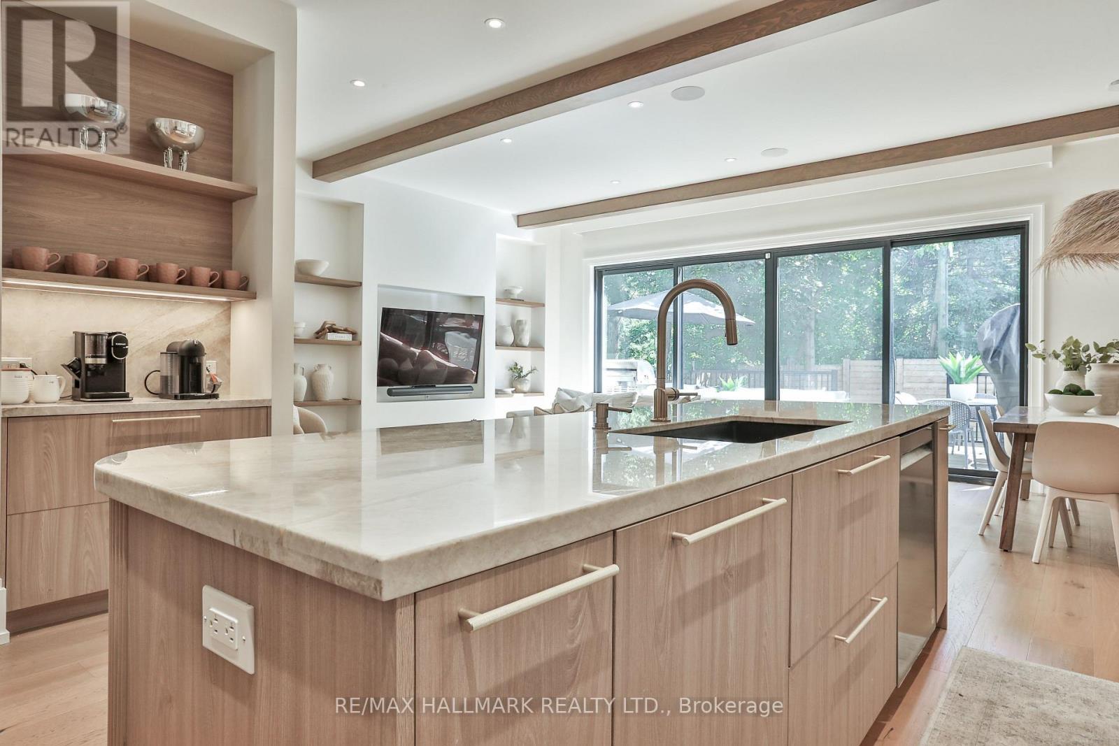 215 Ava Road, Toronto, ON