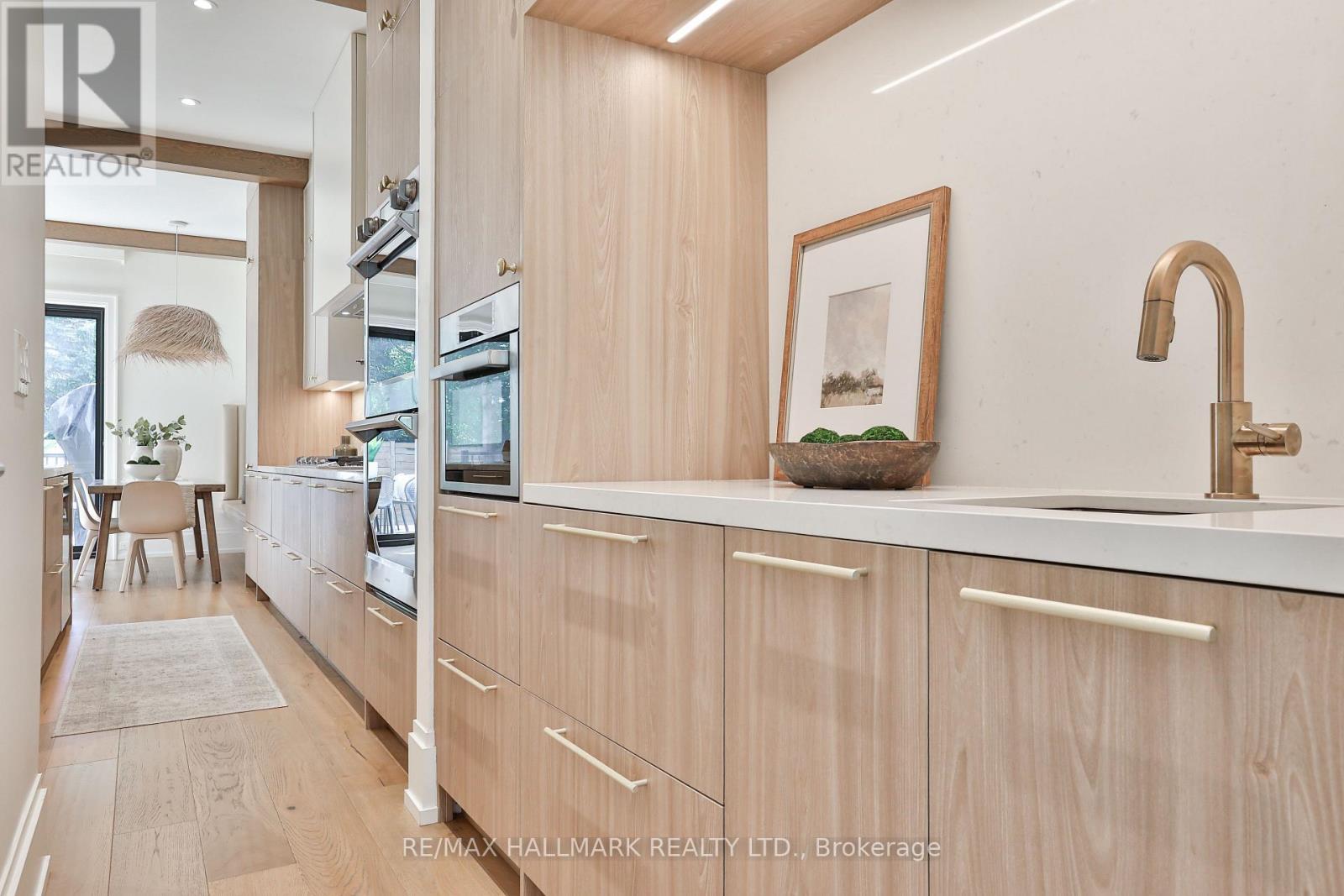 215 Ava Road, Toronto, ON