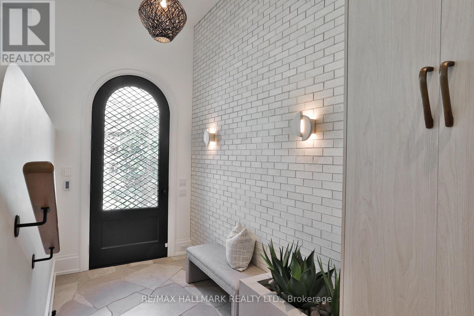 215 Ava Road, Toronto, ON
