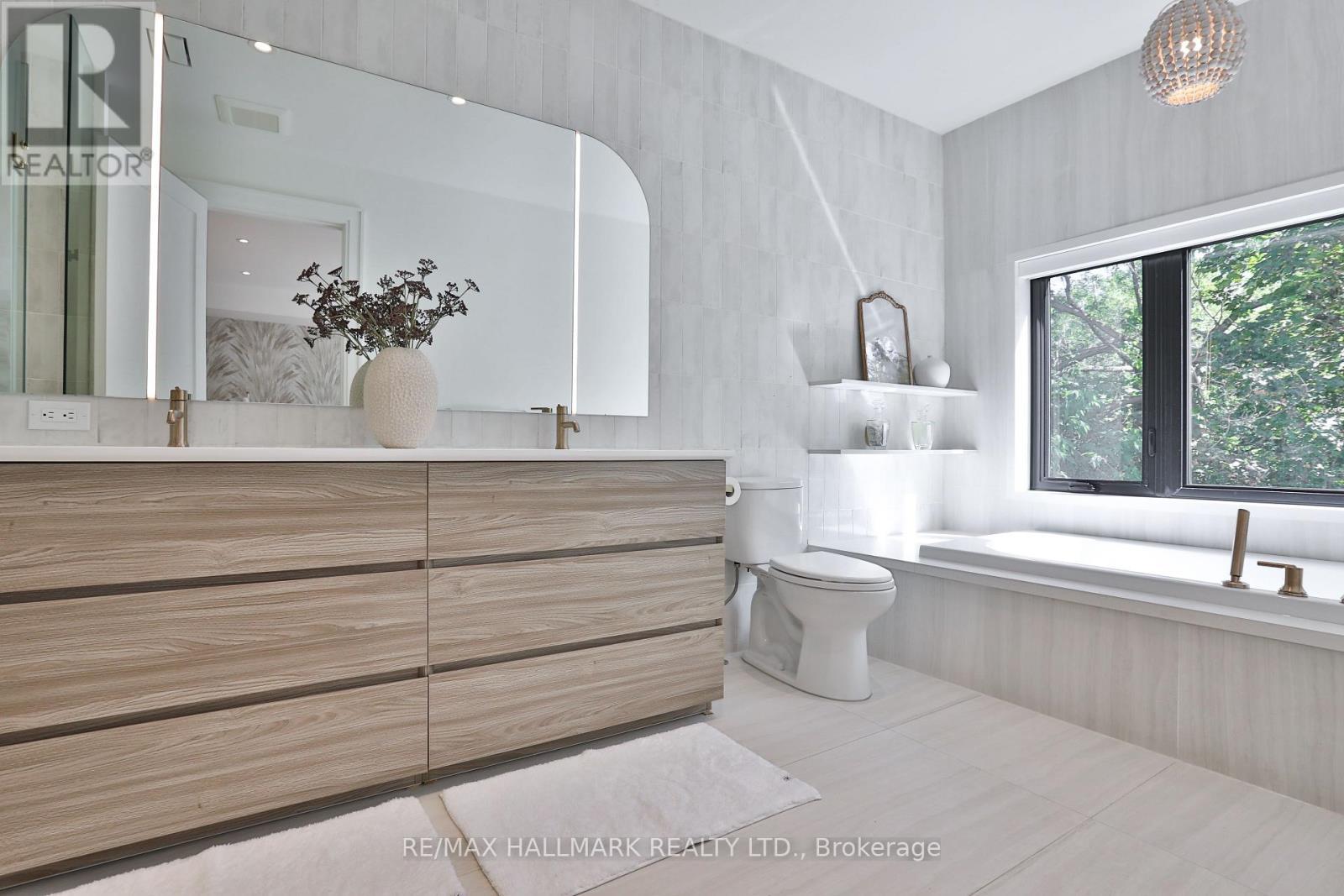 215 Ava Road, Toronto, ON