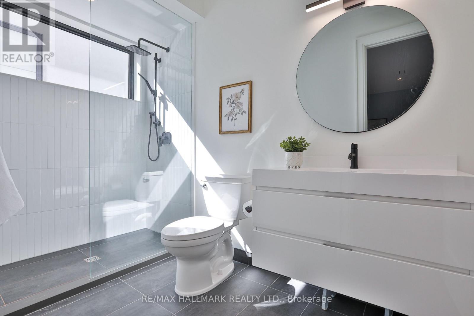 215 Ava Road, Toronto, ON
