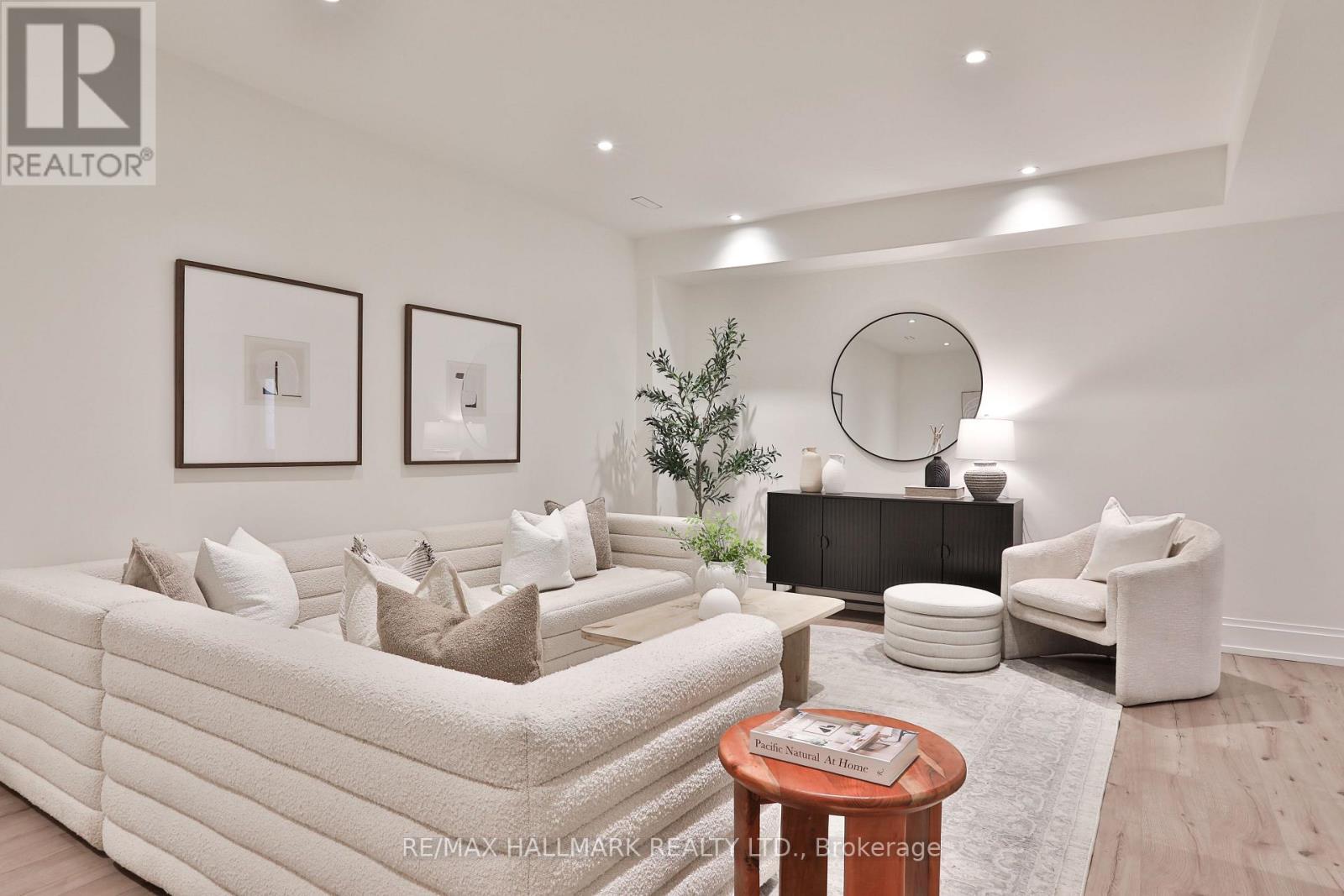 215 Ava Road, Toronto, ON