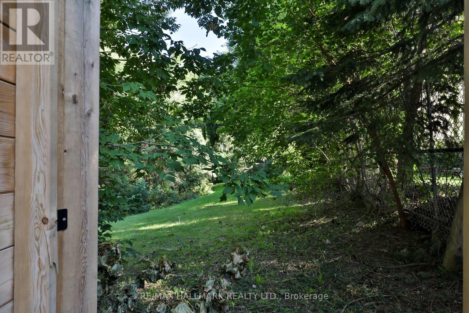 215 Ava Road, Toronto, ON