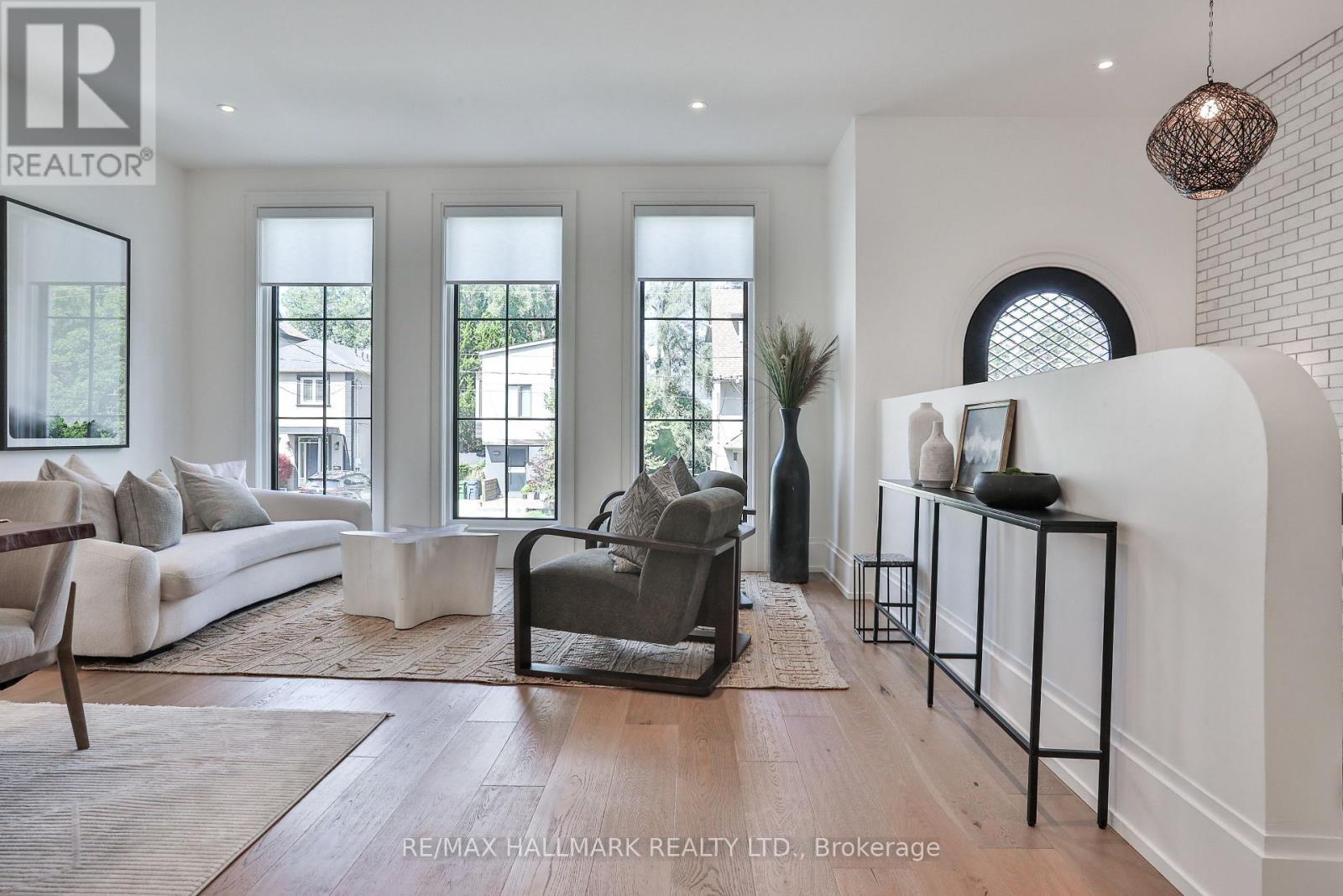 215 Ava Road, Toronto, ON
