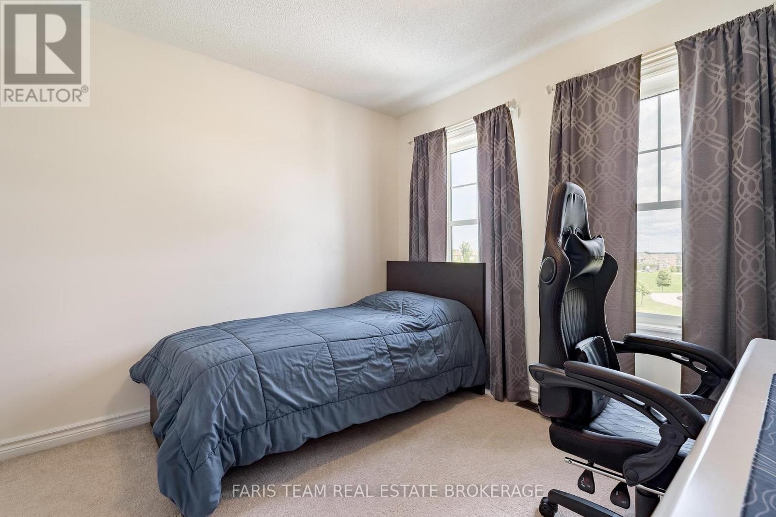 1110 Wharram Way, Innisfil, ON