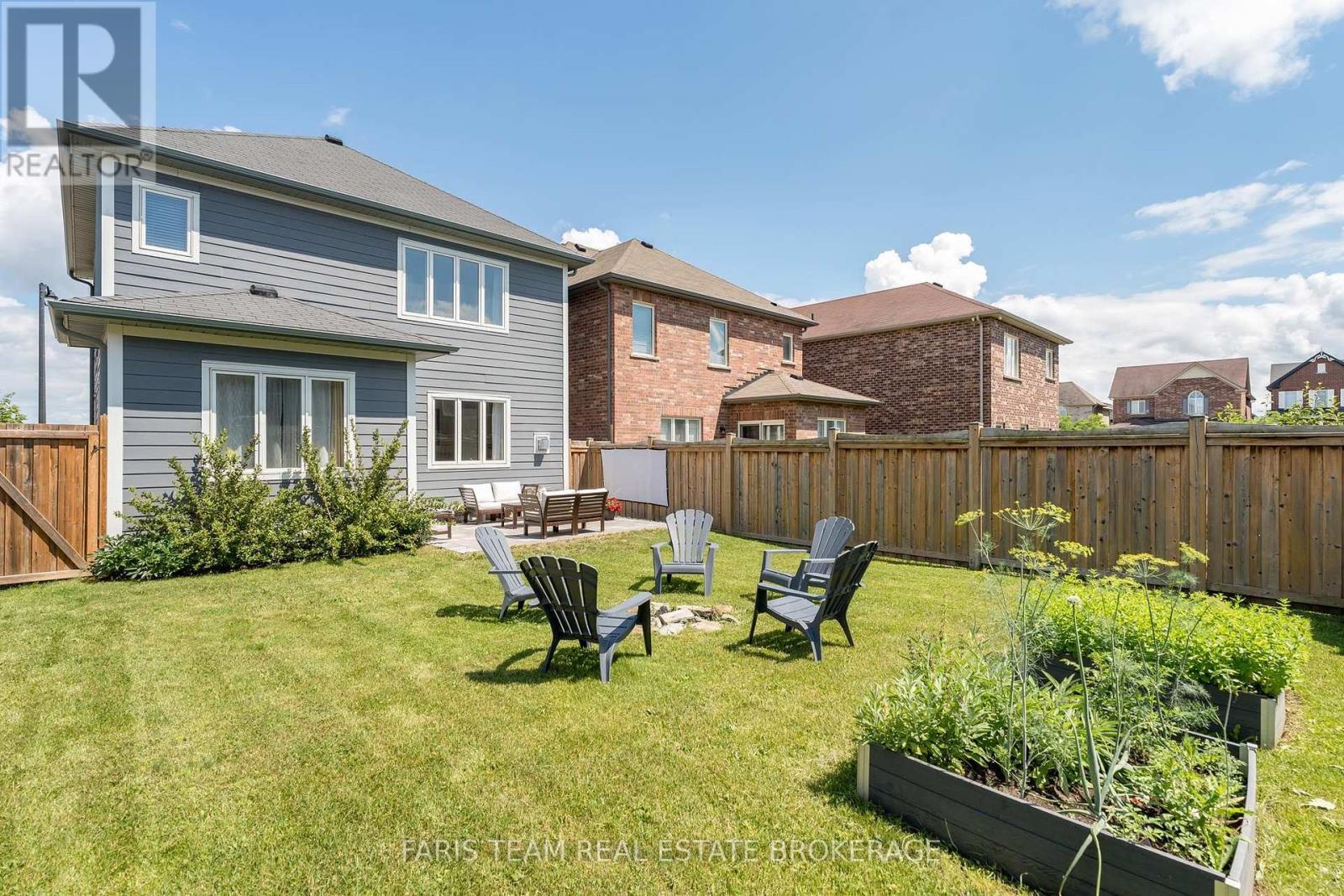 1110 Wharram Way, Innisfil, ON