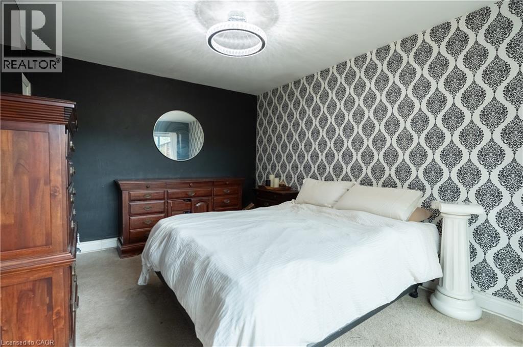 1st FL BDR - 83 East 15Th Street, Hamilton, ON