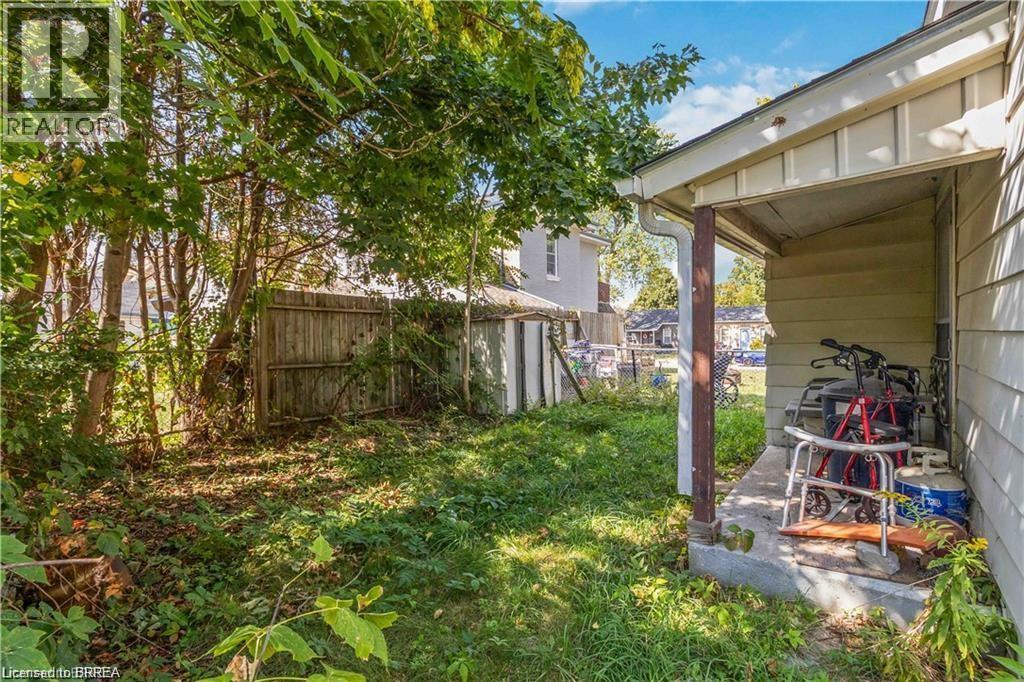 22 Park Avenue, Brantford, ON