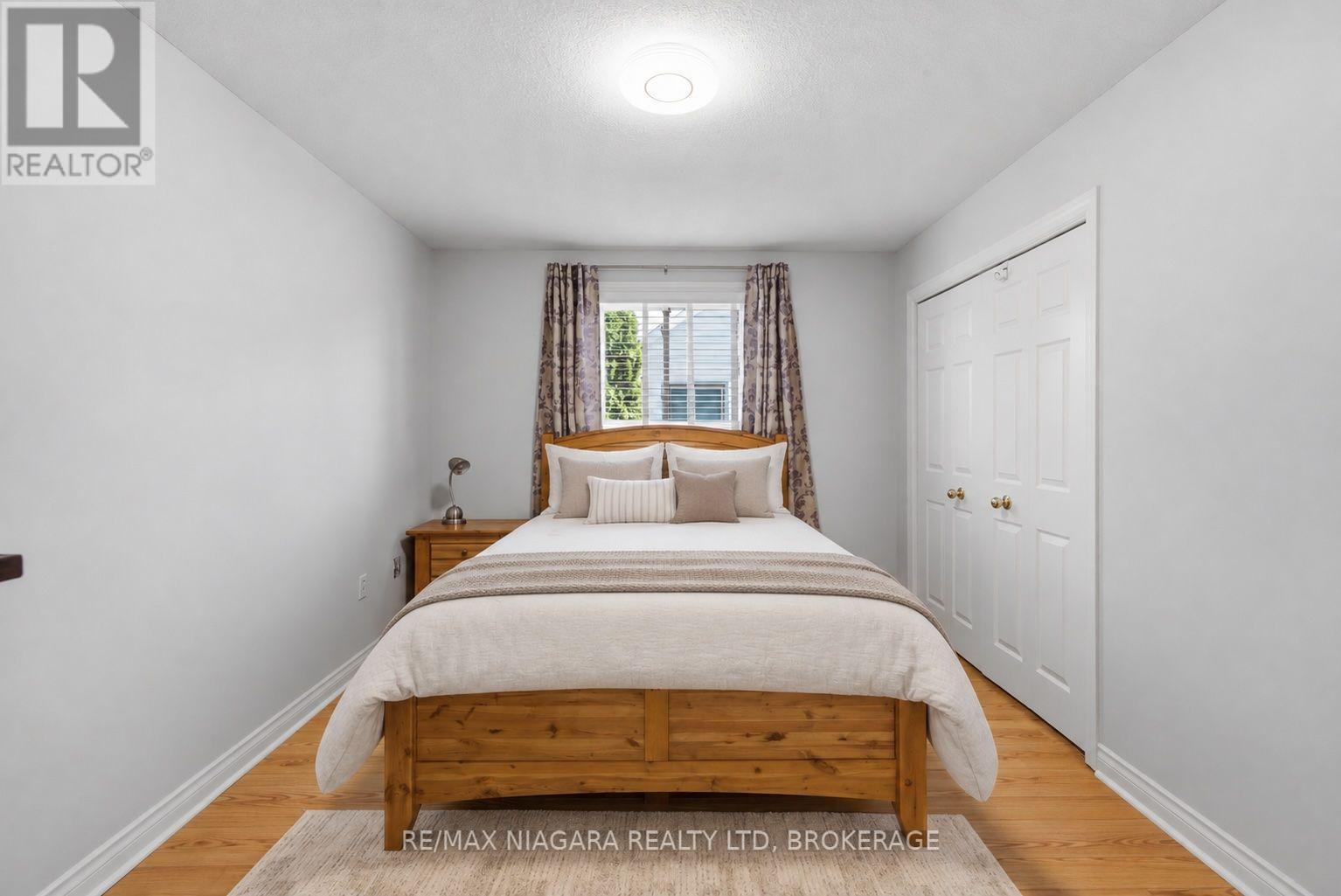 Virtually Staged - 5 Thorn Place, St. Catharines (Grapeview), ON