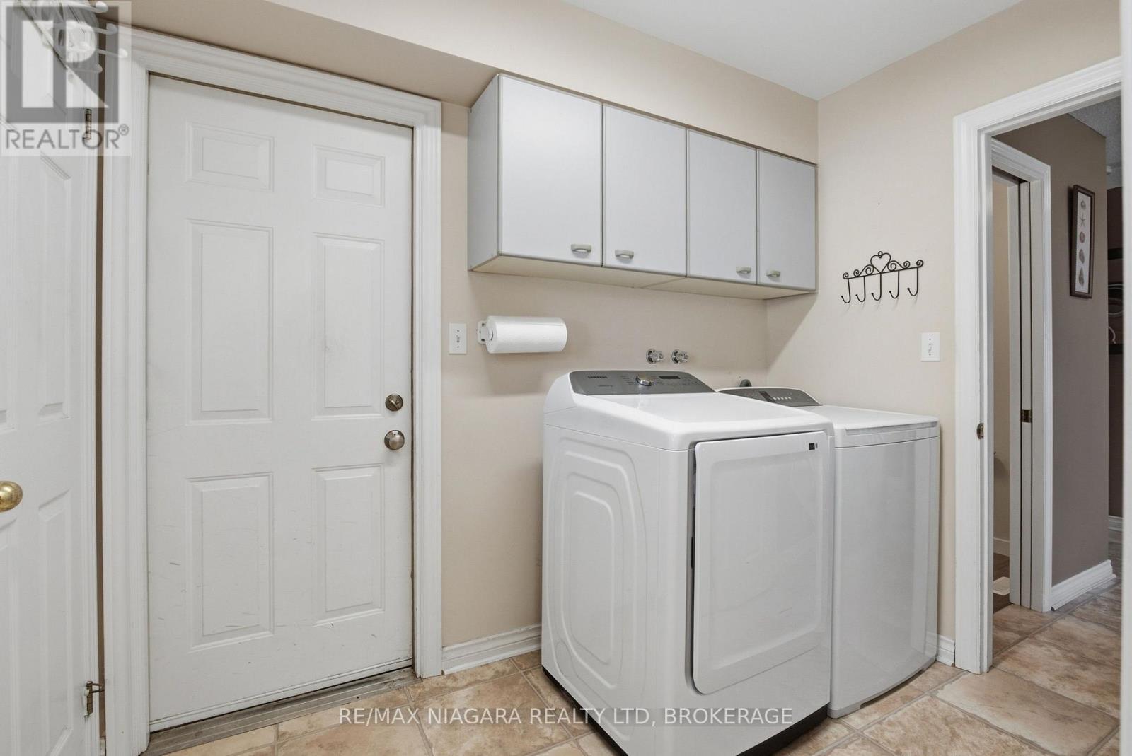 5 Thorn Place, St. Catharines (Grapeview), ON