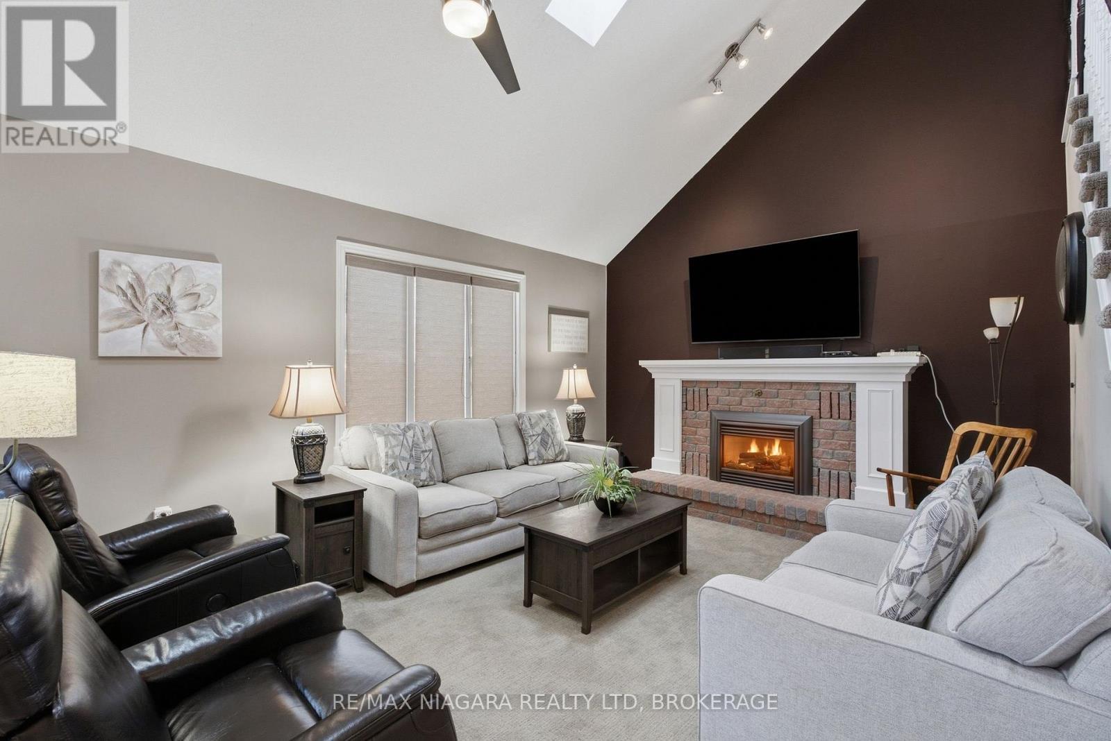5 Thorn Place, St. Catharines (Grapeview), ON
