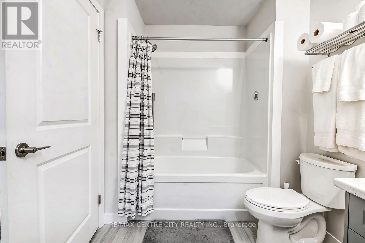 311 - 100 The Promenade, Central Elgin (Port Stanley), ON