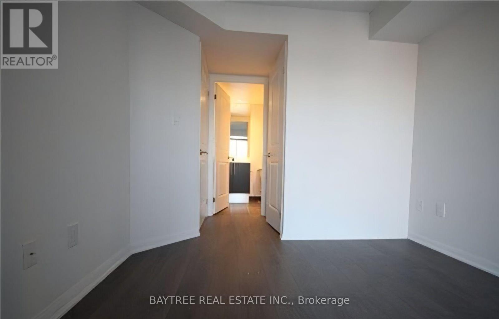 1109 - 400 Adelaide Street E, Toronto, ON