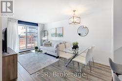 1023 - 230 KING STREET E Toronto, ON M5A 1K5