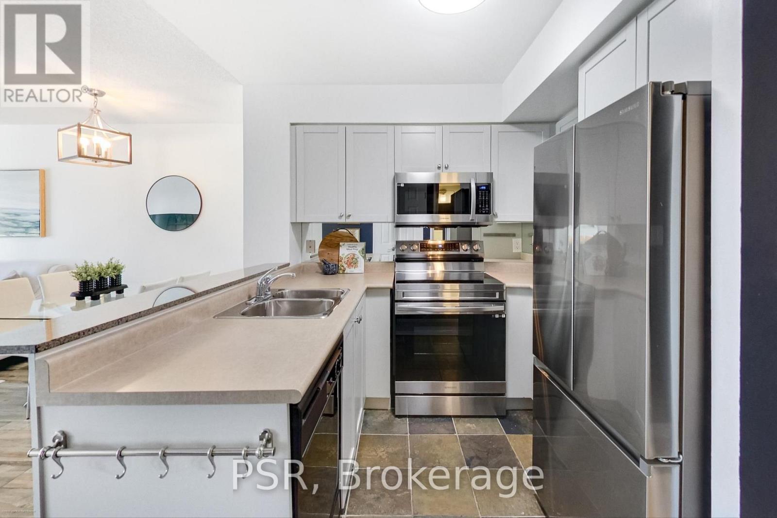 1023 - 230 King Street E, Toronto, ON
