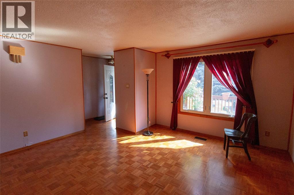 1123 Cardiff Court, Sarnia, ON