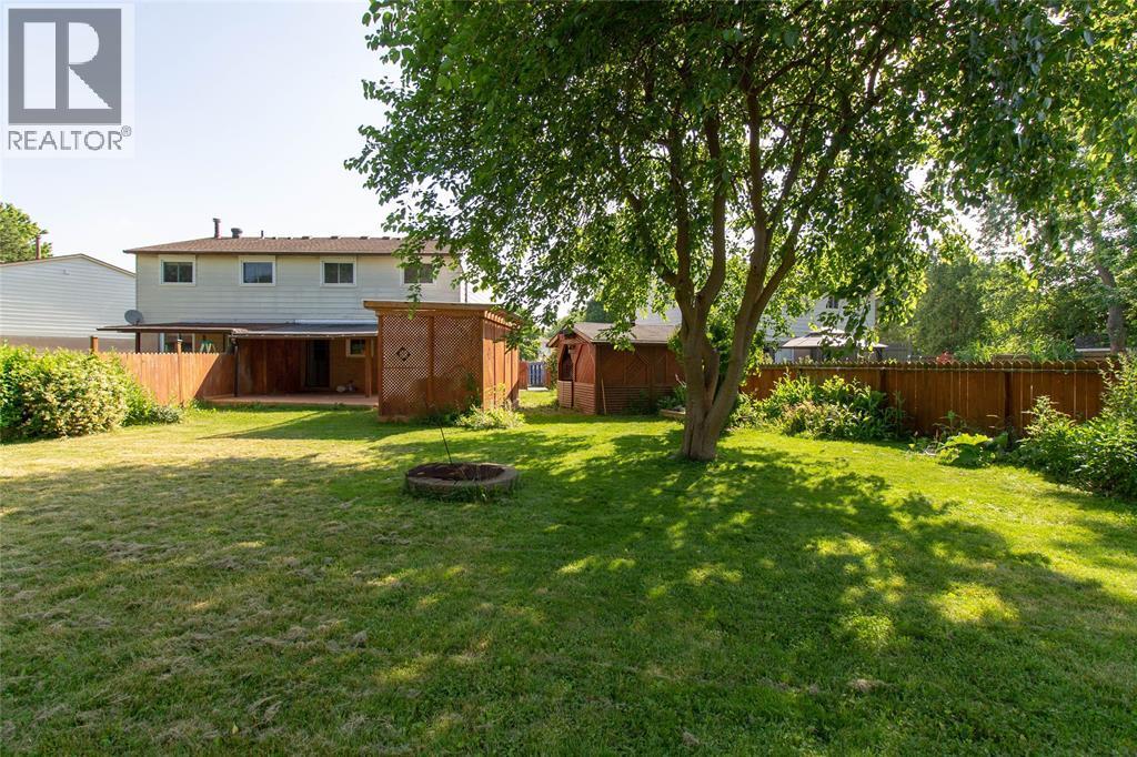 1123 Cardiff Court, Sarnia, ON