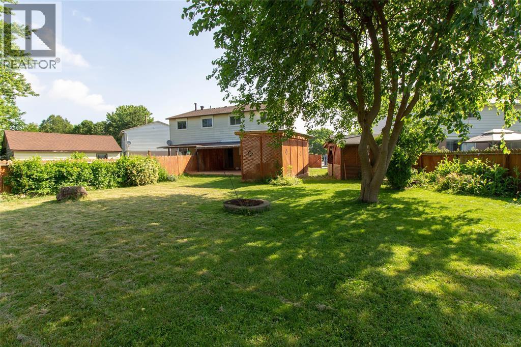 1123 Cardiff Court, Sarnia, ON