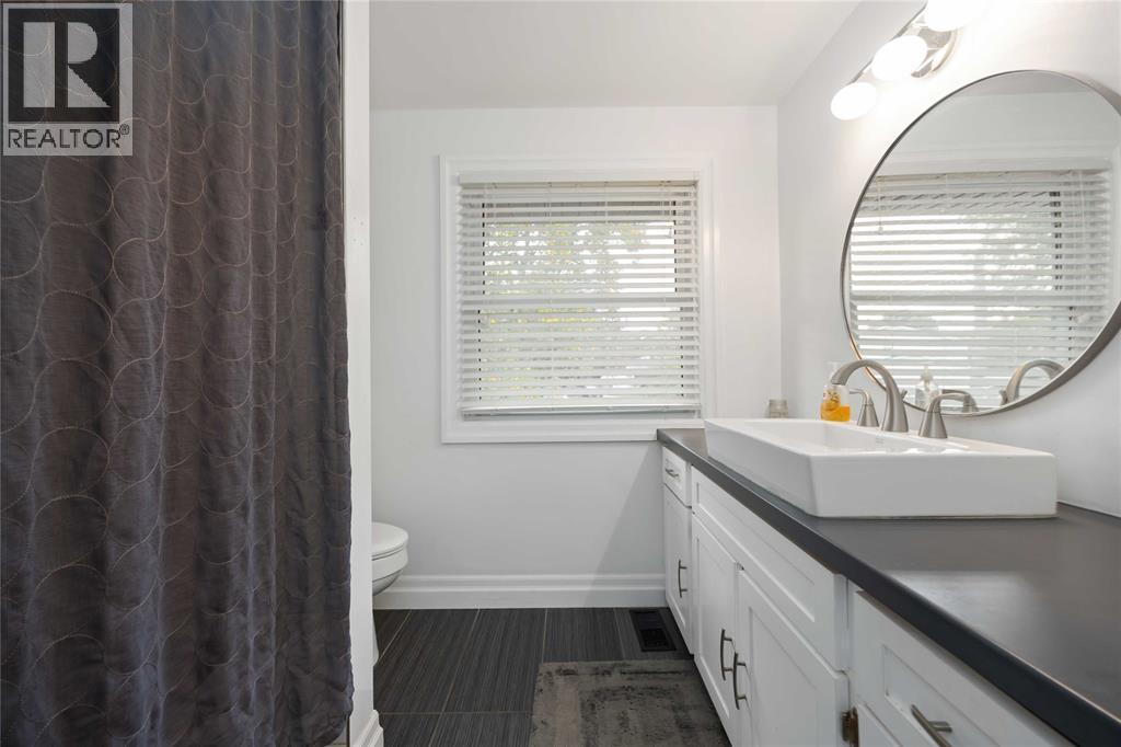 1262 Severin Drive South, Sarnia, ON