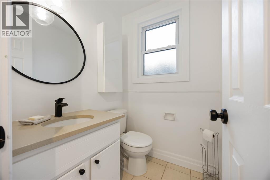 1262 Severin Drive South, Sarnia, ON