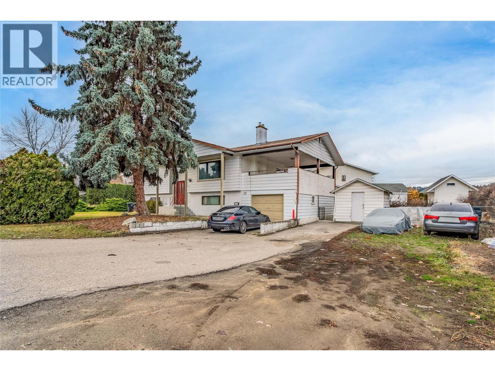758 Josselyn Court, Kelowna, BC
