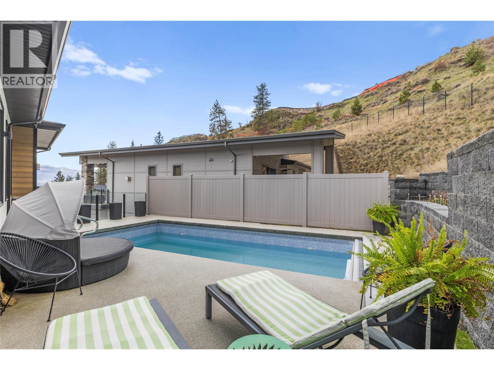 876 Boynton Place, Kelowna, BC