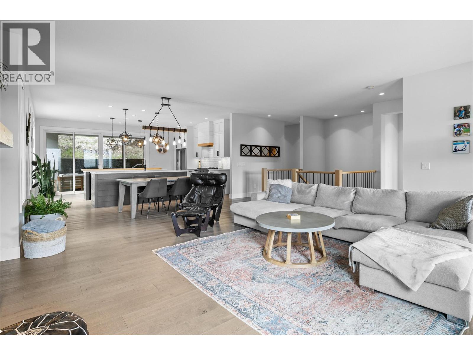 876 Boynton Place, Kelowna, BC
