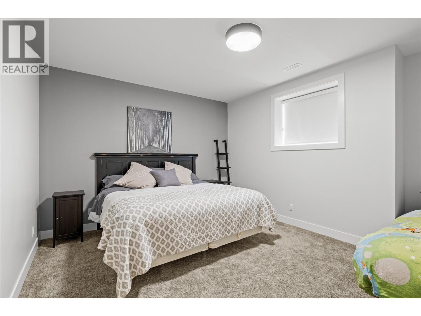 876 Boynton Place, Kelowna, BC