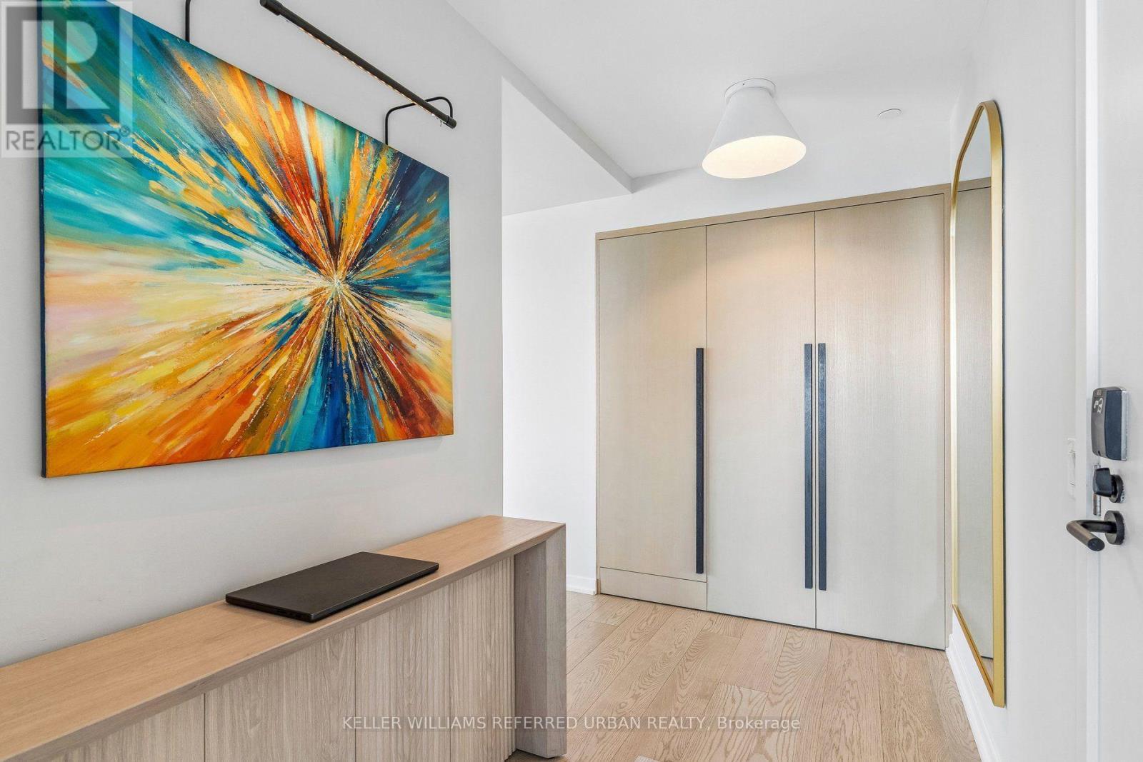 702 - 10 Graphophone Grove, Toronto, ON