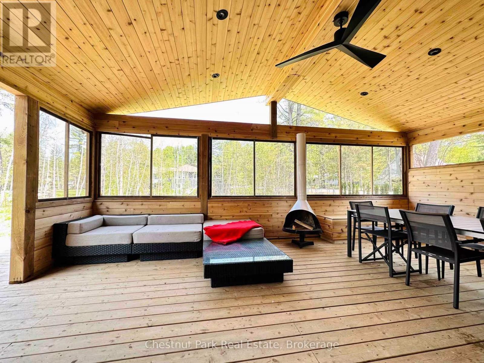 1002 Chippawa Avenue, Gravenhurst (Muskoka (S)), ON