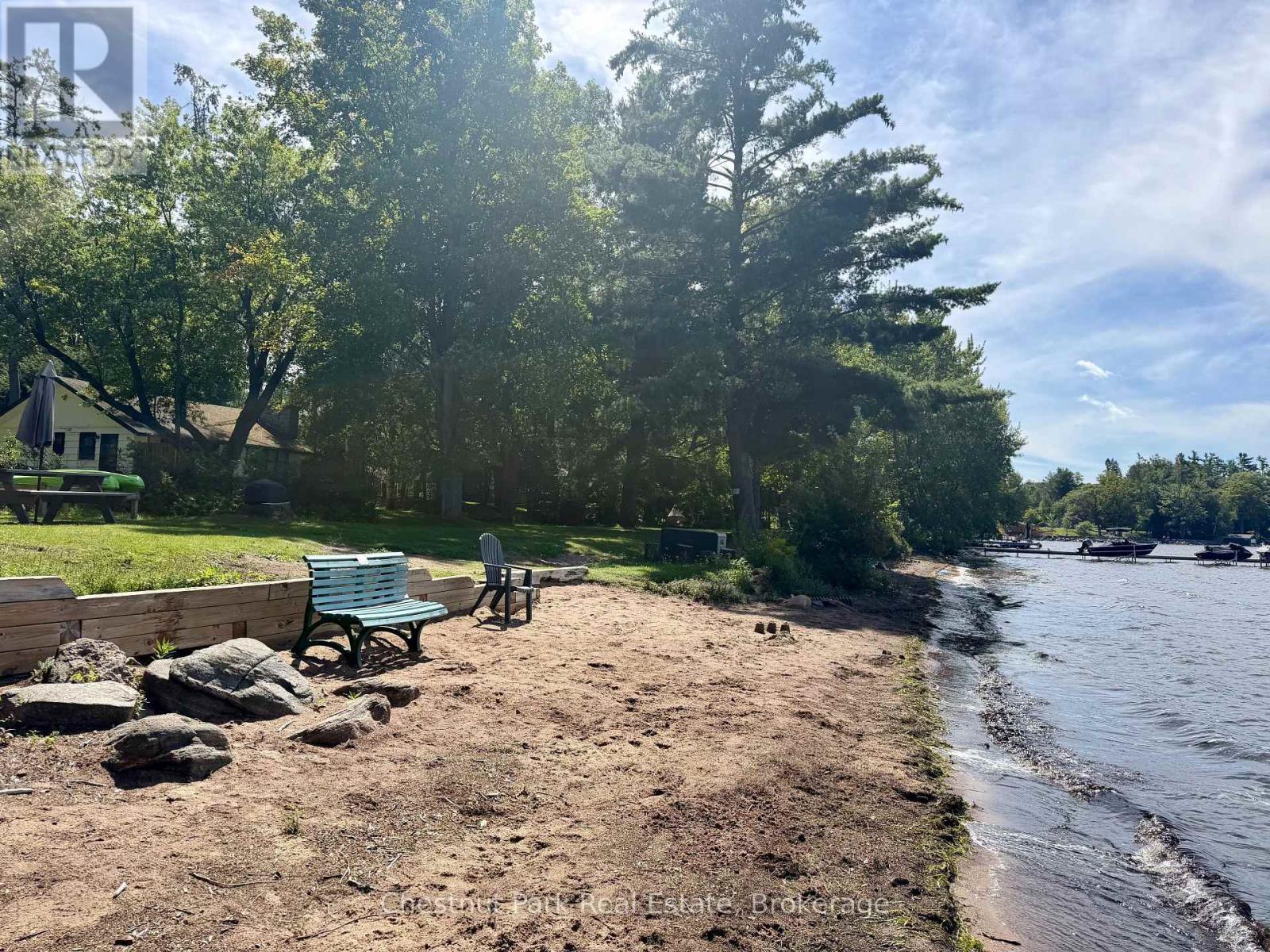 1002 Chippawa Avenue, Gravenhurst (Muskoka (S)), ON
