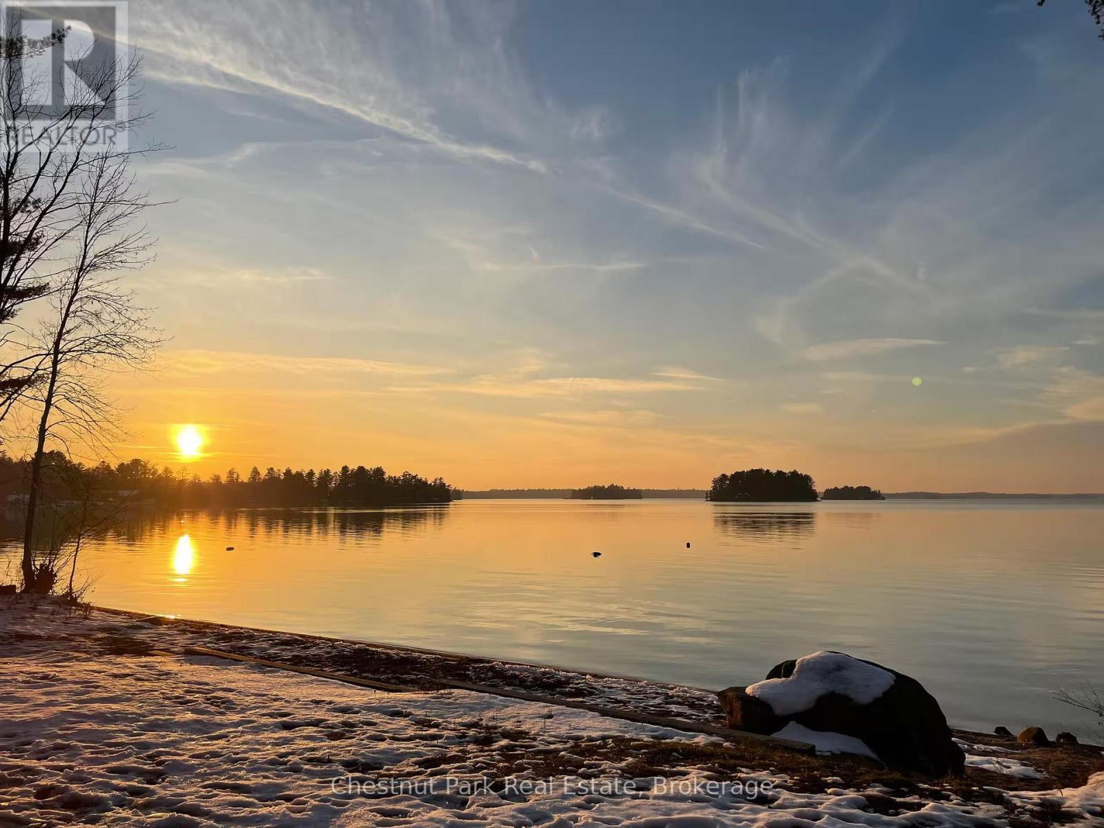 1002 Chippawa Avenue, Gravenhurst (Muskoka (S)), ON