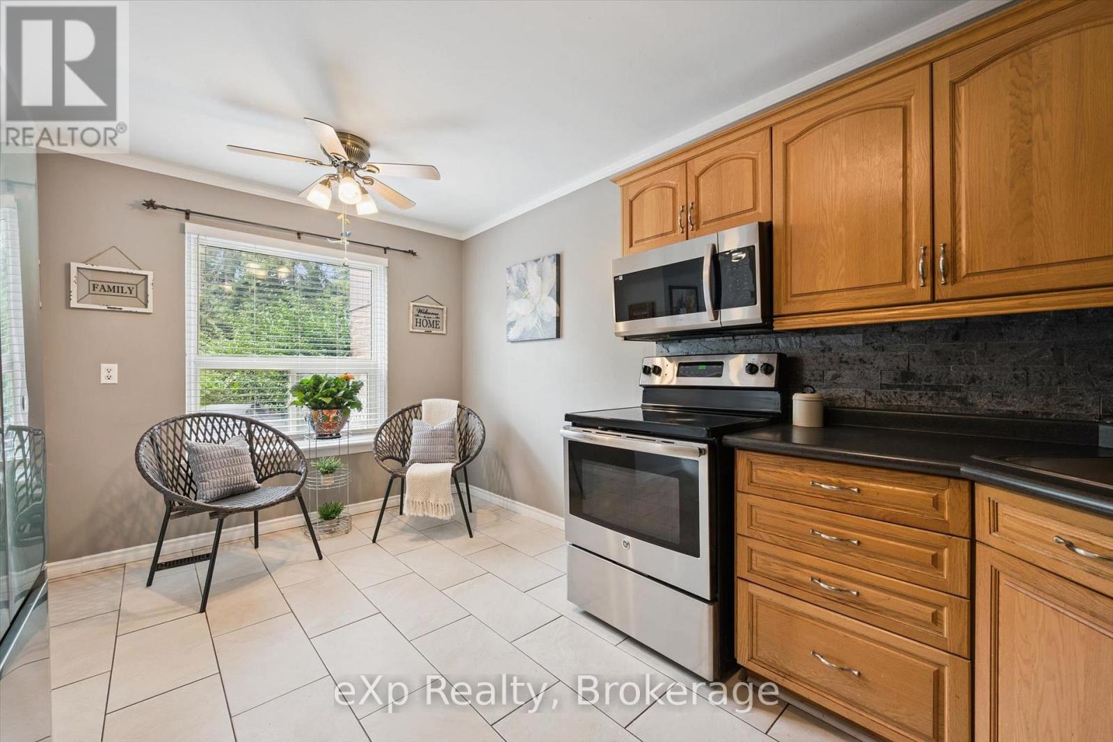 129 - 45 Marksam Road, Guelph (Willow West/Sugarbush/West Acres), ON
