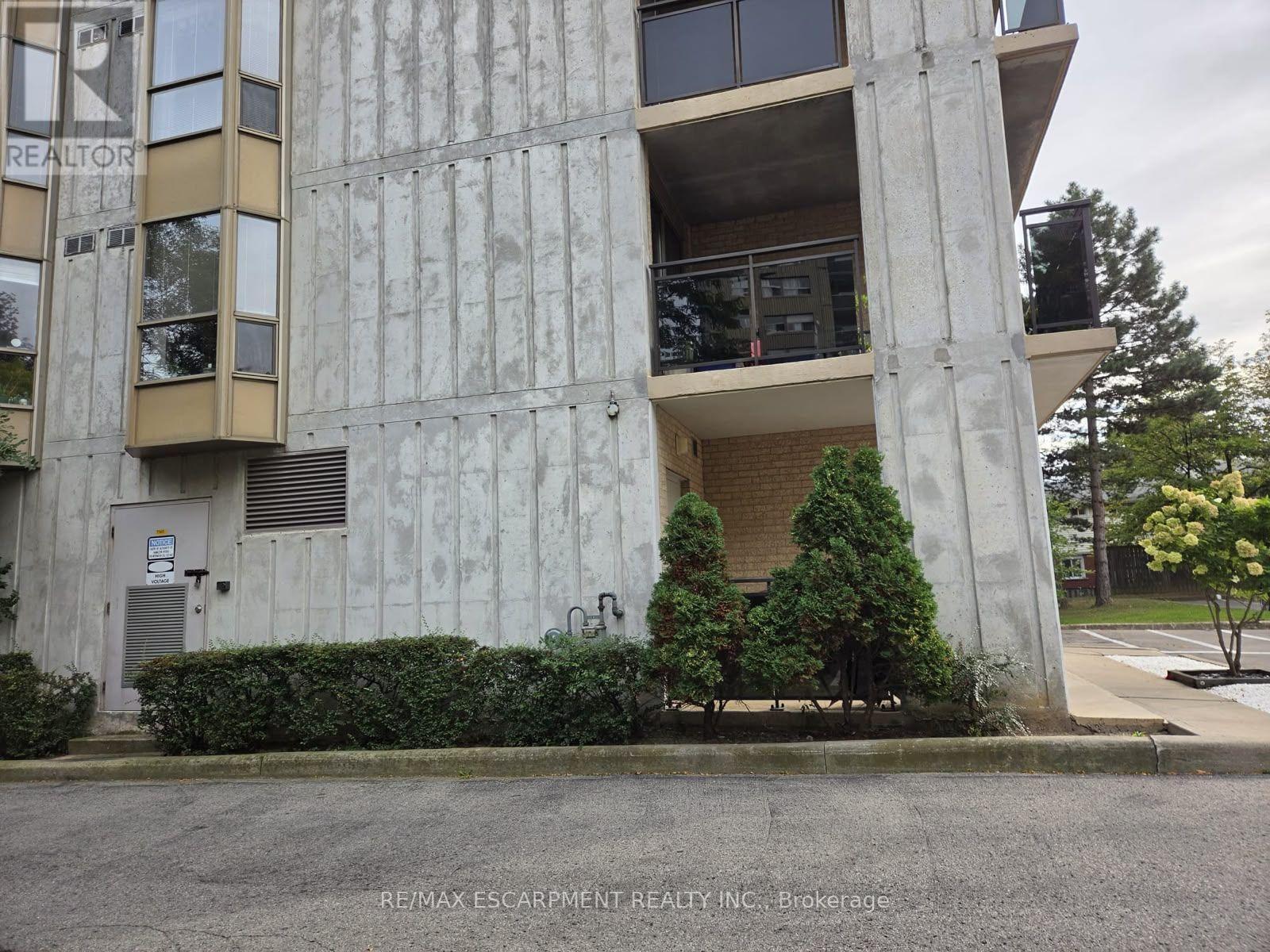 201 - 240 Quigley Road, Hamilton, ON