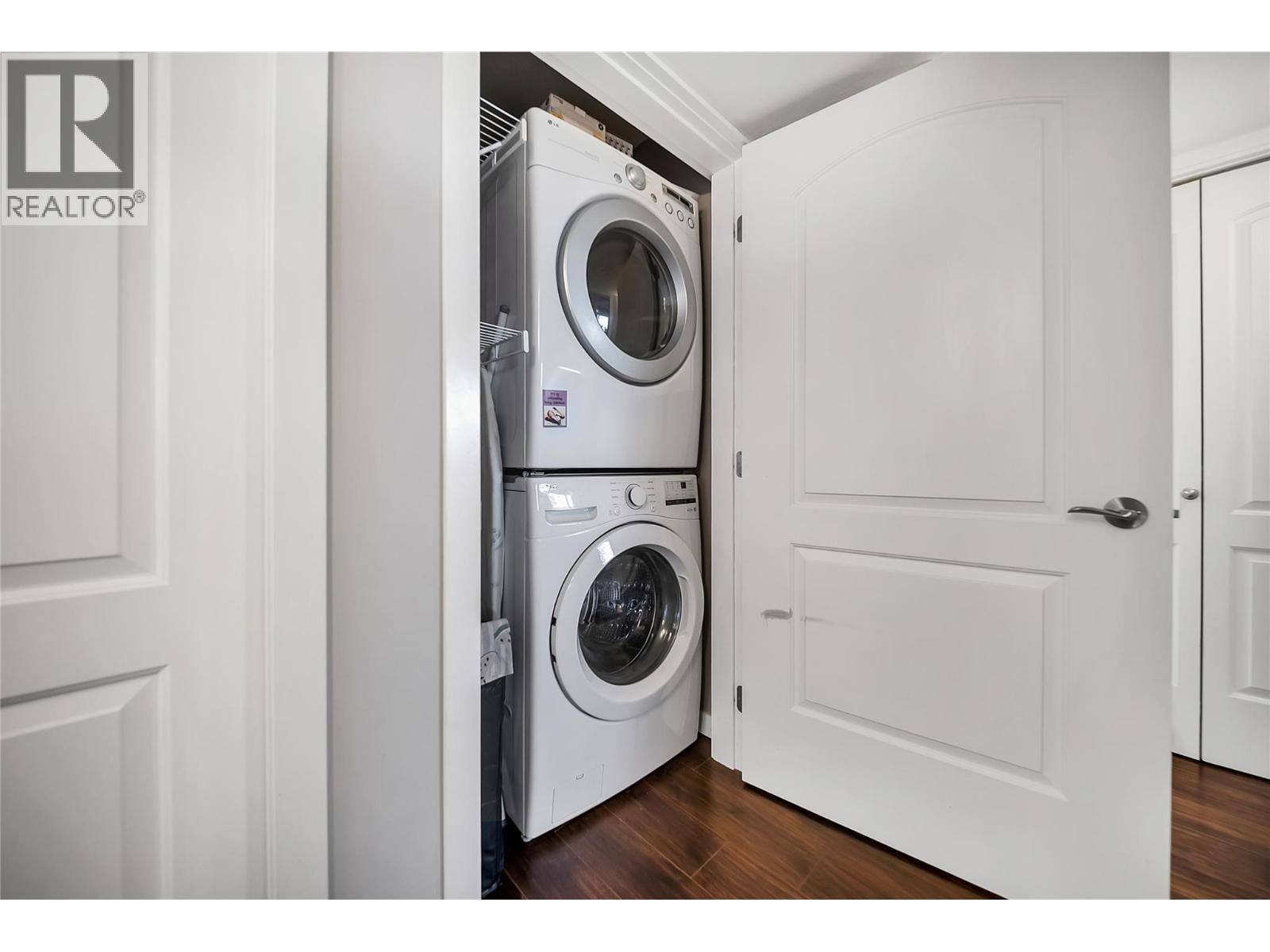 Lower floor laundry - 2533 Copper Ridge Drive, West Kelowna, BC