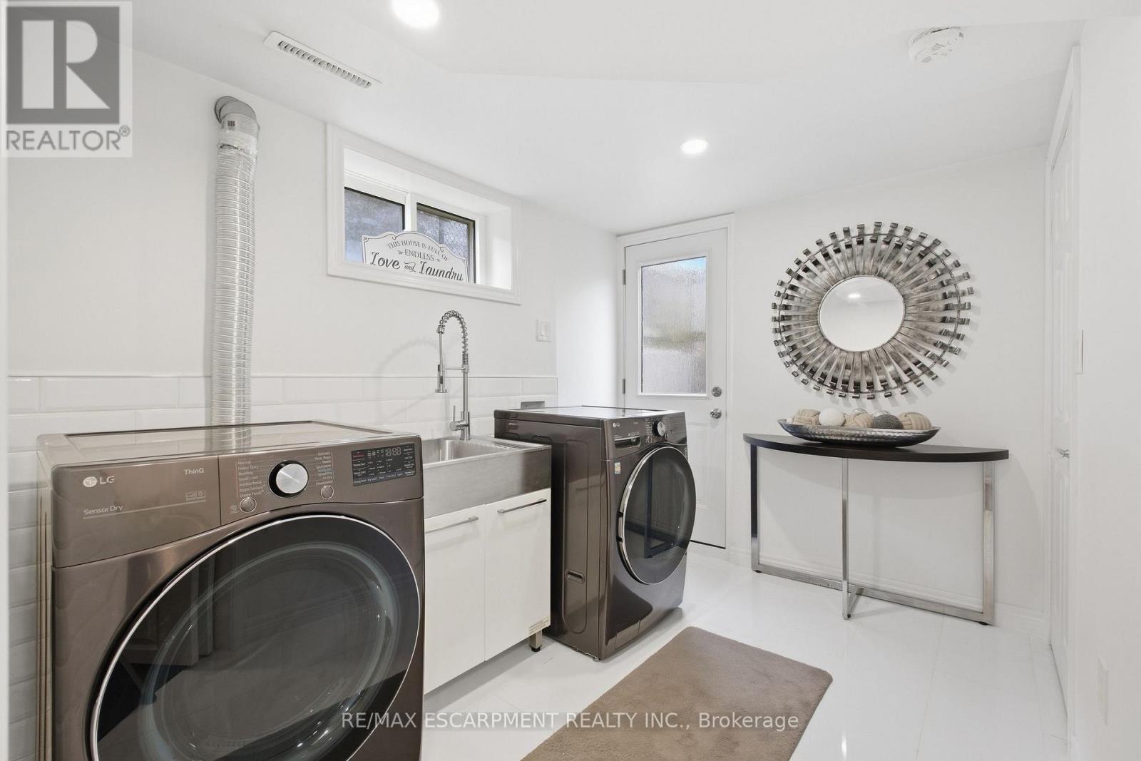 22 Sycamore Street, Hamilton, ON