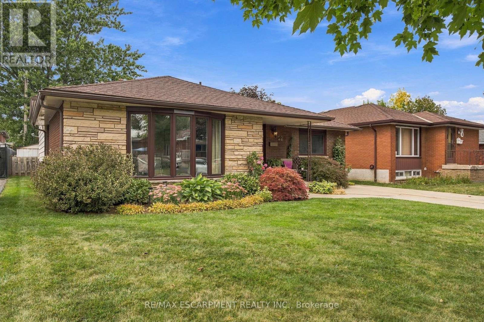 22 Sycamore Street, Hamilton, ON