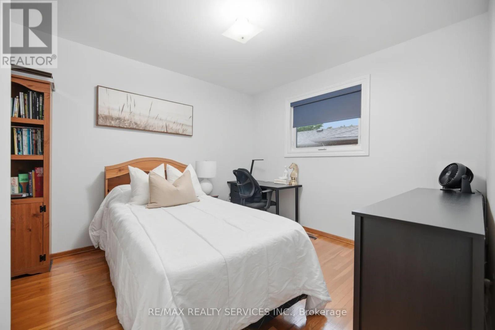 2414 Whaley Drive, Mississauga, ON