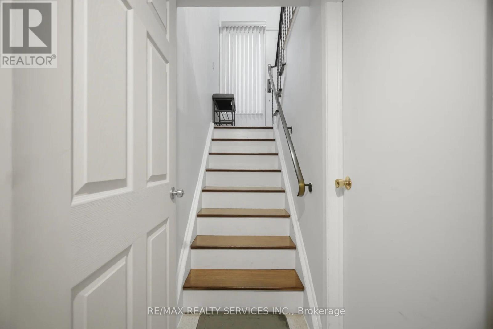 2414 Whaley Drive, Mississauga, ON