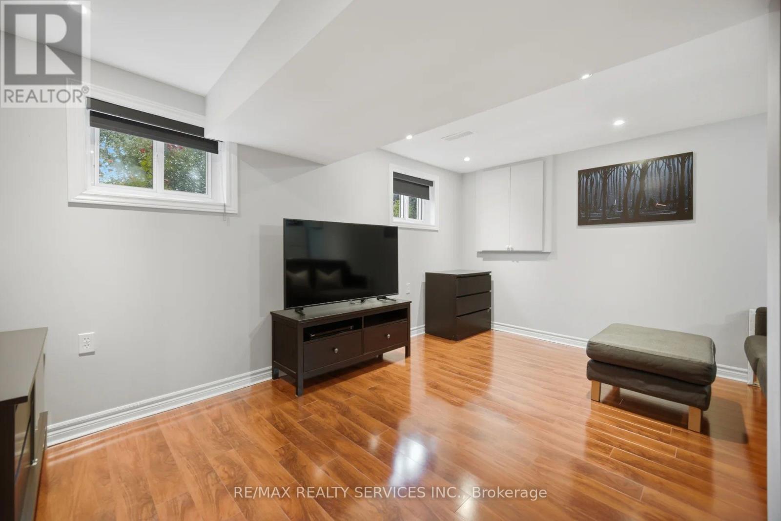 2414 Whaley Drive, Mississauga, ON