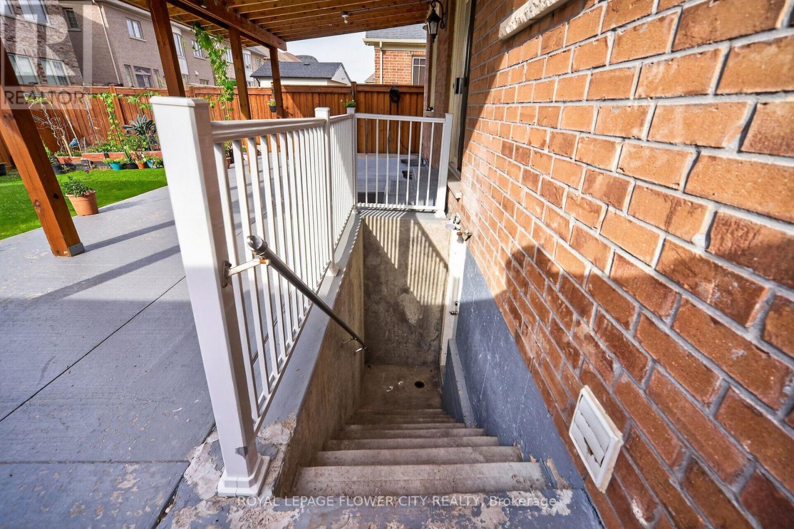 19 Solstice Street, Brampton, ON