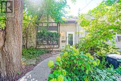 311 WELLESLEY STREET E Toronto, ON M4X 1H2